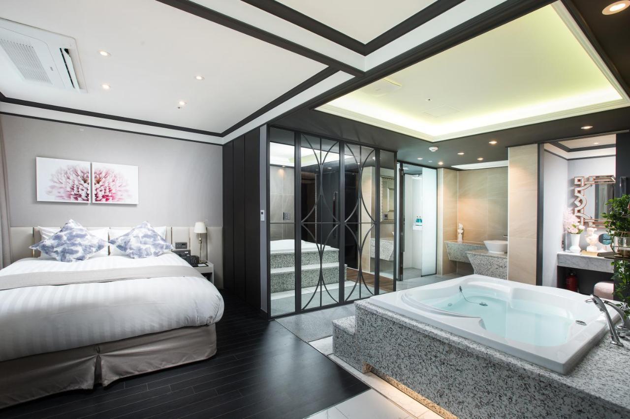 Gwangju Metropolitan City Utop Boutique Hotel&Residence מראה חיצוני תמונה