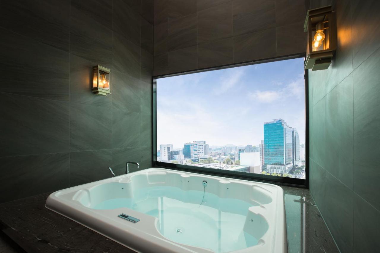 Gwangju Metropolitan City Utop Boutique Hotel&Residence מראה חיצוני תמונה